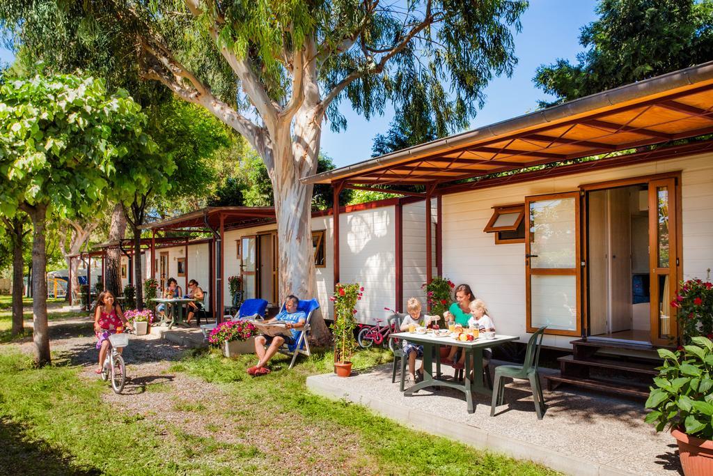 Camping Baciccia Hotel Ceriale Exterior foto